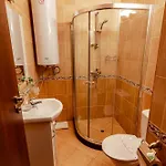 By Mountain Lakes Aparthotel Ezerovo (Smolyan)