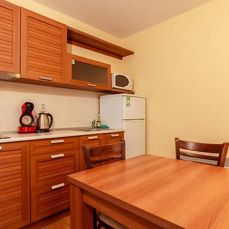 Aparthotel By Mountain Lakes 3*