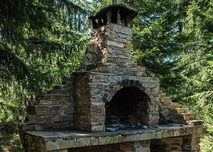 By Mountain Lakes 公寓式酒店